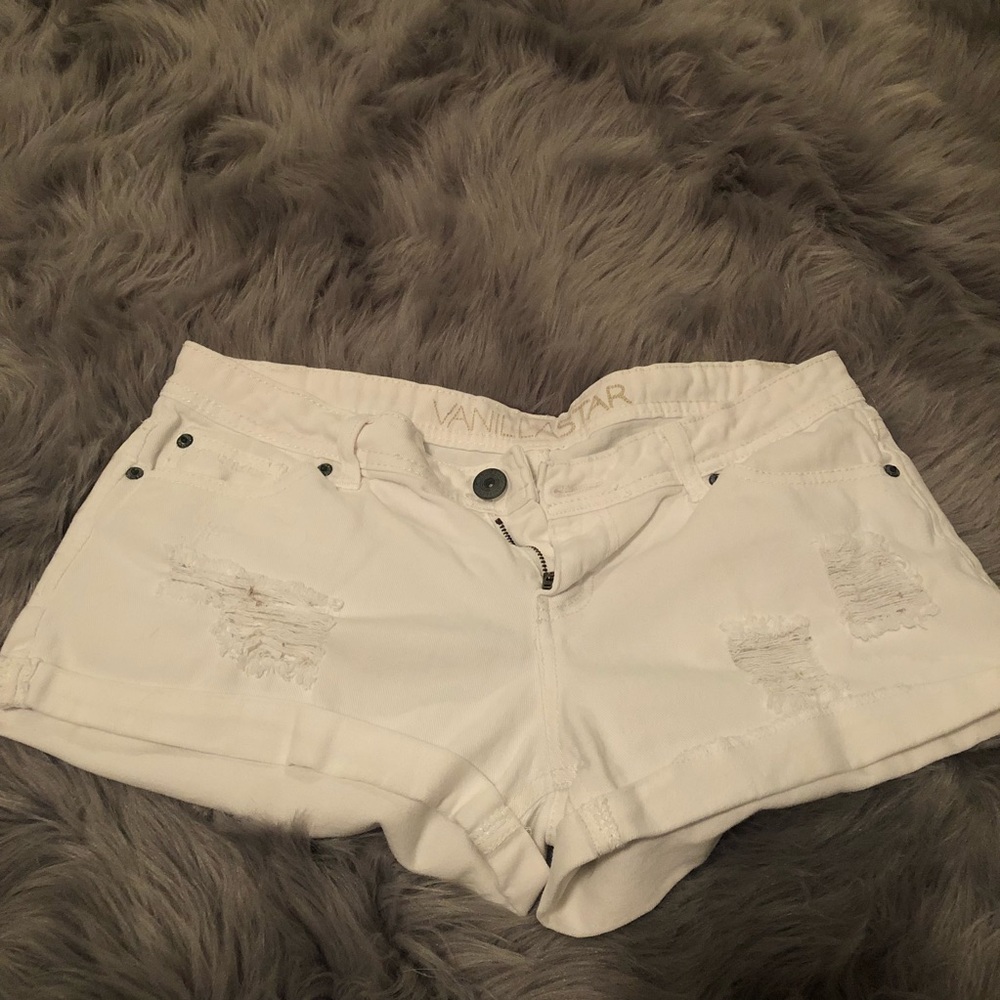 Vanilla Star white shorts!